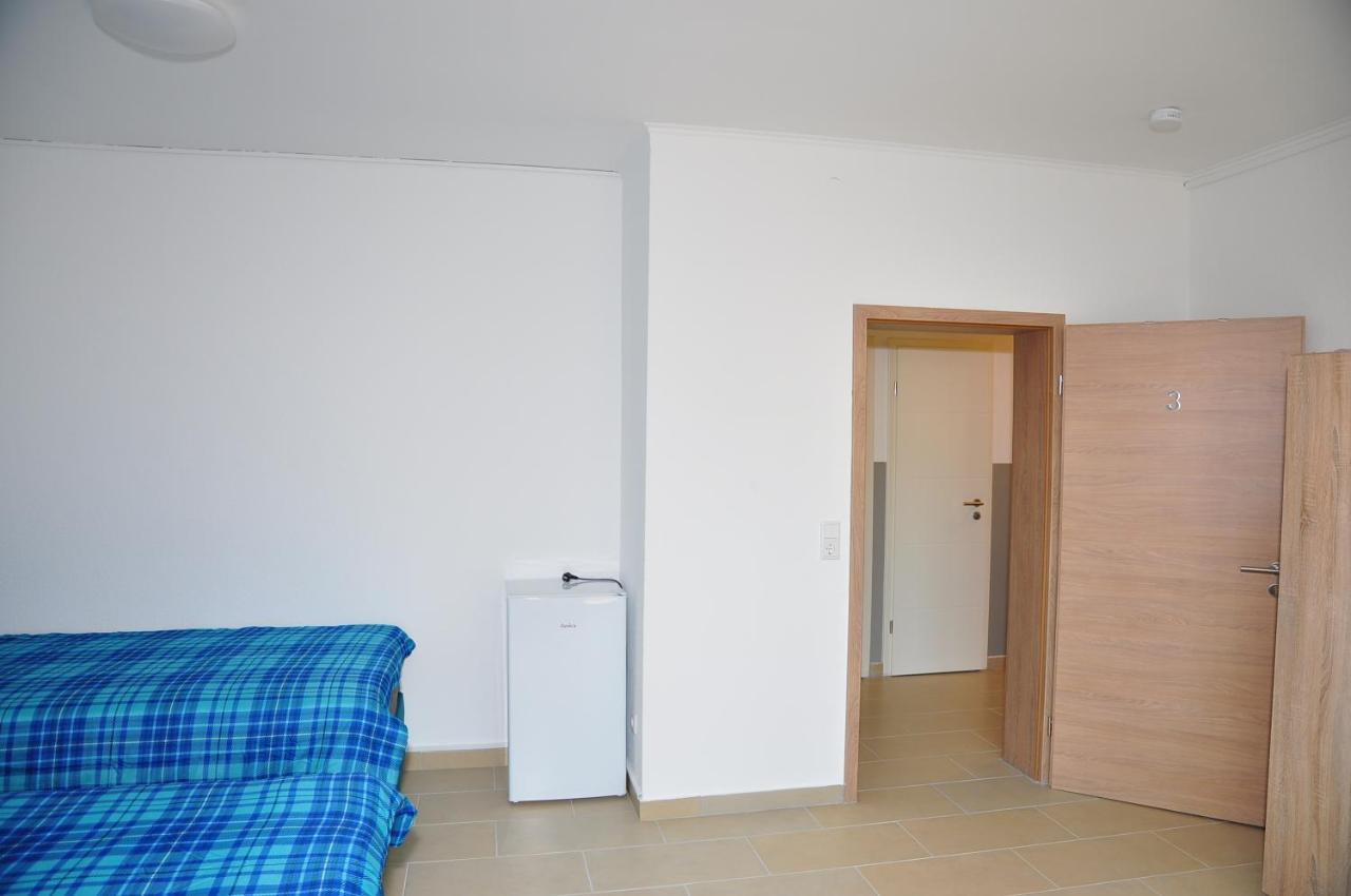 Weisenau Plaza Hostel Mainz Exterior photo